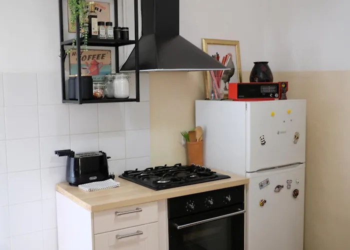 New, True-stevere Amazing Double Bed For 5 Pax Apartment Rom